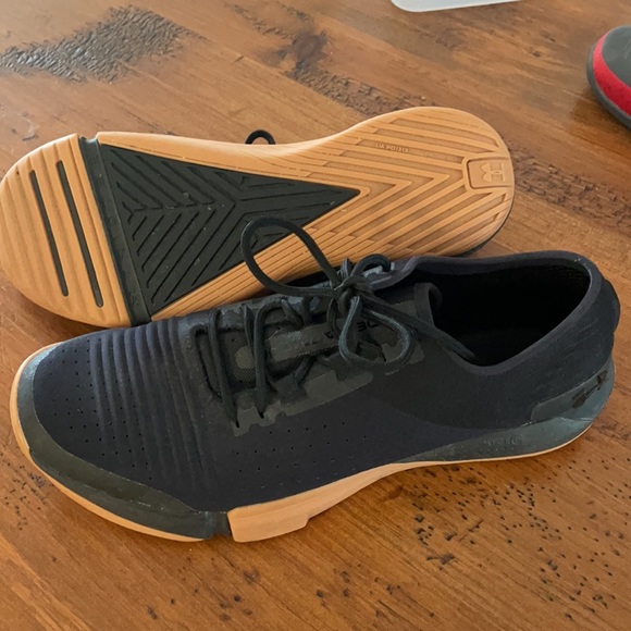 Under Armour cross trainers - Picture 2 of 3